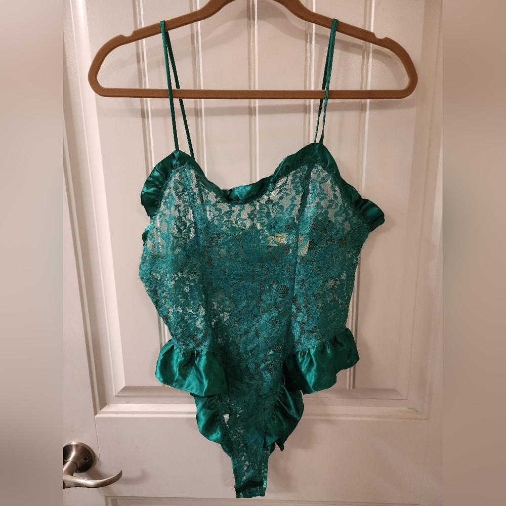 Vintage victoria secret teddy size medium